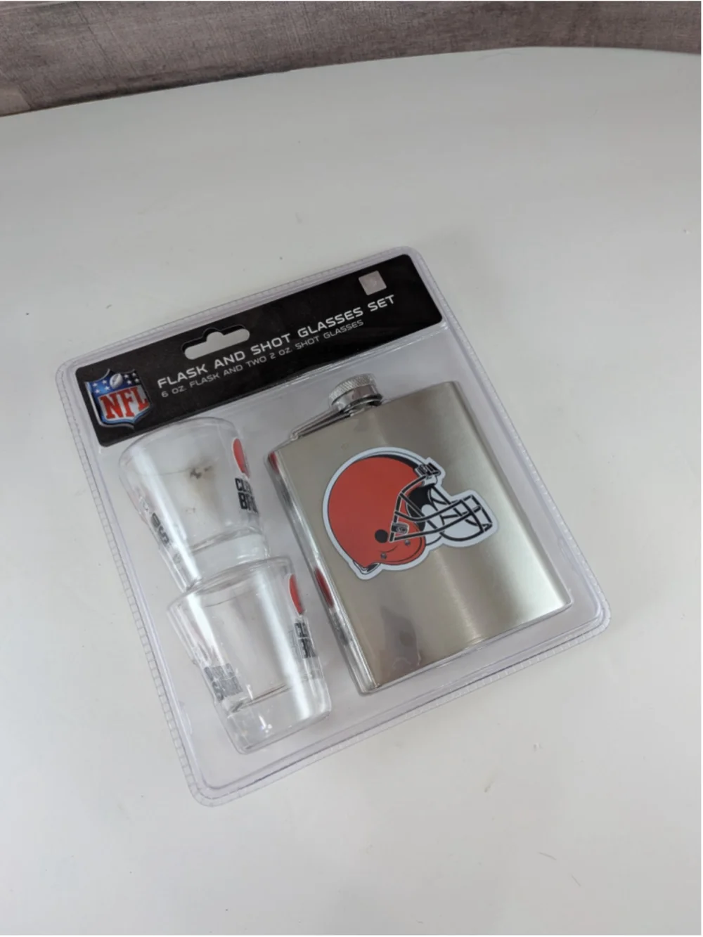 NFL Cleveland Browns Flask and Shot Glass Set
